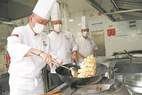 学校给学生食用冻碎肉事件