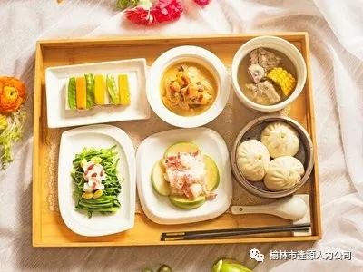 2个月孕妇营养宝典，月子里的饮食调养与健康食谱